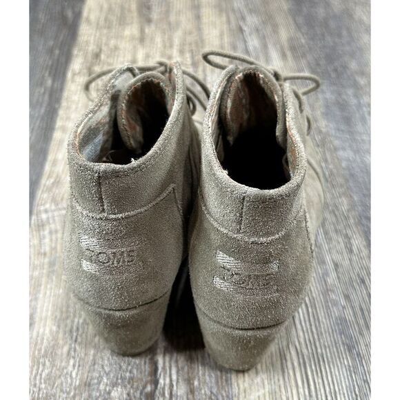 TOMS Wedge Ankle Booties Taupe Suede Leather SIZE 7.5 Women's Shoes Lace-up Tan - Picture 4 of 12